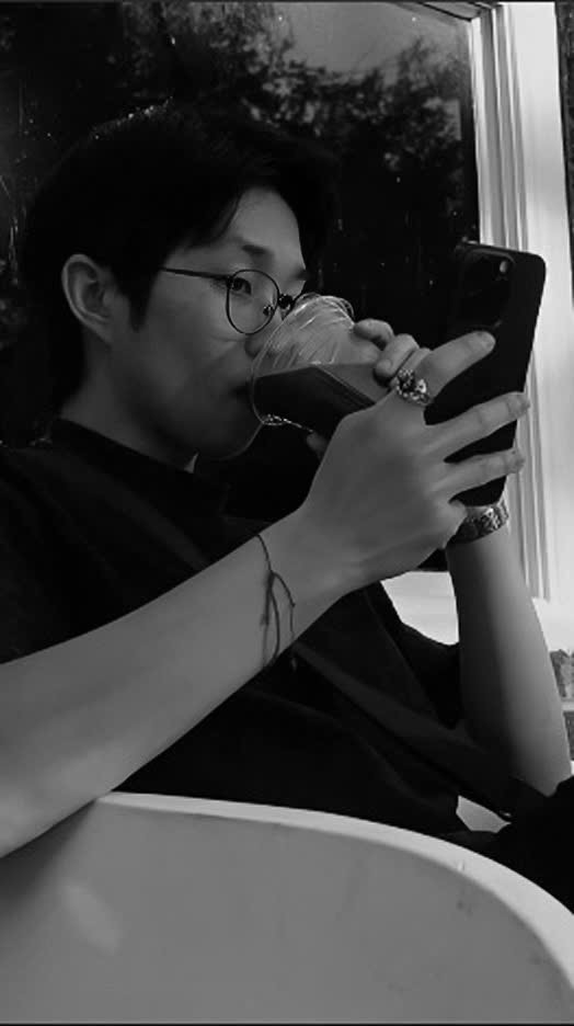 Helios x Triet Nguyen