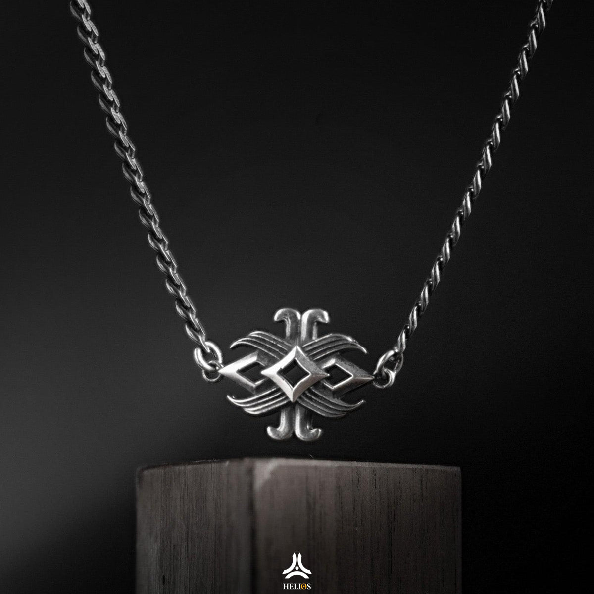 Lotus Chok Necklace Helios